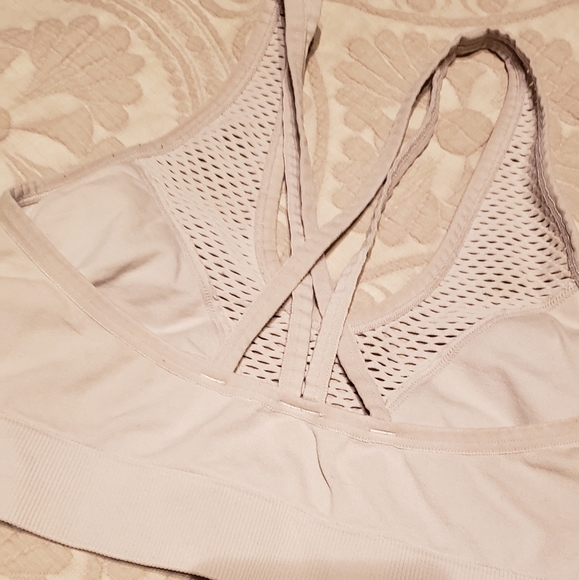 Victoria Secret Sports Bra - Picture 2 of 3